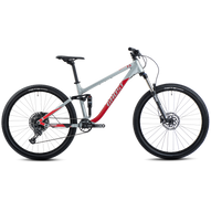 GHOST KATO FS 27 BASE GREY/RED 2022 FÉRFI ÖSSZTELESZKÓPOS MTB KERÉKPÁR